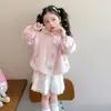 Jaqueta Infantil de Primavera e Outono com Ruffle de Desenho 2026 Nova Moda Casual Top Jaqueta com Capuz Infantil