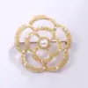 Broche de Pedrería Nueva Moda Europea y Americana Corsage Estilo Chanel para Mujer Paquete Individual Broche de Flor con Pasador Anti-deslizamiento