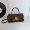 Bolsa de mão minimalista de luxo leve para mulheres, nova coleção 2026, bolsa tote de alta qualidade, moderna e versátil, adequada para o dia a dia, bolsa de ombro, bolsa transversal