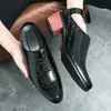 Sandalias de Cuero Transpirables Estilo Coreano para Hombre que Aumentan la Altura, Zapatos de Tacón Alto Elegantes de Punta Puntiaguda sin Cierre, Zapatos de Cuero Nuevos Casuales de Moda con Estilo