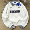 Sudadera de Moda Callejera Falsa de Dos Piezas con Cuello Polo Empalmado para Mujer, Color Bloqueado a Cuadros, Polar, Top Adelgazante, Otoño e Invierno 2025