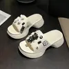 2023 Novo Desenho Animado Fofo Moda Ins Sapatos de Praia Femininos Verão Sola Grossa Outdoor Antiderrapante Chinelos Casuais Preguiçosos