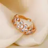Anillo de Lujo Ligero de Moda Coreana Tendencia en Tiktok con Microincrustaciones de Diamante y Madreperla para Mujer con Acabado de Alta Gama Que No Se Desvanece