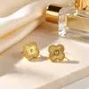 Pendientes de Acero Inoxidable Transfronterizos, Pendientes de Trébol de Cuatro Hojas para Mujer, Pendientes Sencillos de Oro de 18K, Pendientes de Acero de Titanio, Lujo Ligero y Sensación de Alta Gama