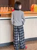 Conjunto de Primavera y Otoño para Niñas 2026: Conjunto de Dos Piezas a Cuadros de Moda y Sudadera Cardigan de Cuello Alto Ajustada para Niños Mayores