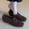 Mocasines plisados de ante estilo vintage con punta cuadrada para mujer, zapatos planos poco profundos de una sola pieza, nuevos y versátiles zapatos Mary Jane 2026
