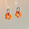Pendientes de flores con contraste de dopamina "Encuentro de primavera". Sencillos, elegantes y de alta gama.
