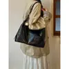 Bolsa Tote de Couro Waxado Retrô Coreana para Mulheres, Nova Bolsa de Ombro Macia de Couro de Grande Capacidade para o Dia a Dia, Bolsa Transversal de Alta Qualidade