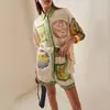 2026 Ropa Femenina Transfronteriza Europea y Americana Estampado Retro Cuello Solapa Manga Corta Pantalones Cortos de Cintura Alta con Cordones Conjunto de Vacaciones