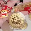 Llavero Colgante de Princesa Dorado de Dibujos Animados Colgante de Celebridad de Internet Rica Accesorios para Mochila de Estudiante Regalo En Stock Venta al Por Mayor
