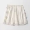 Nova Camisa Base de Cetim e Calça para Mulheres Primavera/Verão 2026 com Aplicação de Renda, Shorts Sólidos Anti-Exposição para Usar por Cima