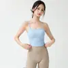 Nuevo estilo de camiseta deportiva sin mangas con pliegues laterales y cordón para mujer, con copas fijas en el pecho, sensación sin costuras, corte ajustado y adecuada para el uso diario y el yoga.