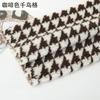Tejido de Felpa de Cordero Engrosado Forro Cálido Felpa de Muñeco Terciopelo Jacquard con Textura Felpa Plush Tejido para Ropa Ramo Hecho a Mano