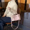 Bolso de Cesta Vintage de Nicho para Mujer 2026 Nuevo Modelo Bolso de Hombro Simple Versátil Gran Capacidad Bolso Cruzado de Bloques de Color