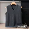 Nuevo chaleco de cachemira 100% pura engrosado para hombre, sin mangas de cuello en V, talla grande, liso, suéter cálido de cachemira