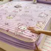 Juego de sábanas de terciopelo de leche engrosado con estampado de dibujos animados nuevo 2026, un juego de tres piezas para uso doméstico, que proporciona calidez para el invierno