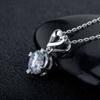 Colgante de corazón de platino con baño de diamantes Mosan pt950, con incrustaciones de ocho corazones y ocho flechas de circonita.