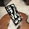 Funda Electroplateada con Patrón de Llama para Teléfono Móvil Adecuada para Samsung S25Ultra Esquinas Cuatro Anticaídas S22 Mate A54 Refrigeración A06