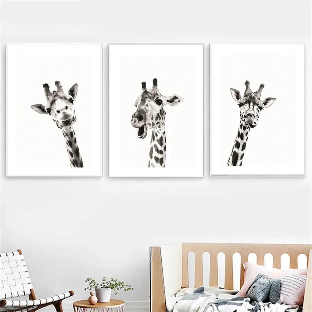 Black-And-White-Giraffe-Canvas