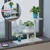 Este es un soporte para plantas/portamacetas para suculentas de varios niveles y móvil para la sala de estar y el balcón.