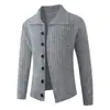Suéter Cardigan Novo Transfronteiriço 2026, Estilo Casual Preguiçoso Retro Americano, Tricô com Gola Reversível, Jaqueta Masculina de Cor Sólida