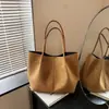Bolsa de Mão Estampa de Leopardo Feminina 2026 Nova Outono Melade Retro Camurça Bolsa de Ombro Único Grande Capacidade Bolsa Tote para o Dia a Dia