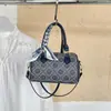 Bolso tipo Boston de seda muy elegante, nuevo modelo de verano 2026, moderno y sencillo, versátil para llevar al hombro, cruzado y como bolso de mano