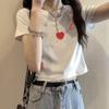 Estilo Nuevo Verano 2026 Top Corto Ajustado de Cuello Redondo con Estampado de Corazón, Camiseta Regular de Manga Corta para Mujer