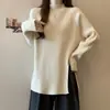 Camisa Básica de Tricô com Gola Meia-Alta Canelada Plus Size para Mulheres, Nova Versão Coreana para Outono e Inverno, Solta e Emagrecedora, com Fendas, Top de Manga Longa