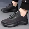 Sapatos masculinos de sola macia, novos e confortáveis para caminhada ao ar livre, sapatos esportivos casuais com fivela rotativa, sapatos de pai com sola grossa, transfronteiriços