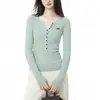 Suéter tejido Henley de cuello en V ajustado al cuerpo iiamX verde para mujer, capa base de otoño e invierno, top de punto ajustado