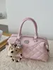 Bolsa de Ombro Acolchoada Fashion de Grande Capacidade para Mulheres 2025 Nova Bolsa Tote de Nicho de Luxo para Trabalho e Deslocamento
