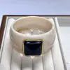 Nova Coleção de Pulseiras de Resina Vintage Transfronteiriças para Mulheres, Pulseira Exagerada de Aba Larga com Pedras, Acessórios de Joias Europeus e Americanos