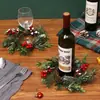 Mini Corona de Nieve Navideña Bayas Rojas Piña Rama de Pino Simulación Corona de Rama de Pino Colgante de Puerta Navideño Decoración de Escritorio Anillo Pequeño