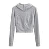 Suéter con capucha de corte ajustado estilo americano 23 Otoño nuevo para mujer sudadera corta con cremallera deportiva casual adelgazante abrigo de manga larga