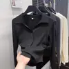 Camiseta Branca de Manga Longa com Gola Polo Estilo Coreano para Mulheres, Nova Coleção de Primavera, com silhueta ajustada, detalhes franzidos e cintura marcada, perfeita como camada base ou top