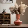 Vaso de Cerâmica Laranja-Vermelho Retrô Nostálgico de Jingdezhen para Sala de Estudo, Combinado com Galhos Secos, Artesanato Rústico Estilo Japonês para Mesa