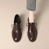 Sapatos Femininos de Couro Estilo Britânico Marrom Chuyuji 2026 Nova Coleção Primavera e Outono Solado Macio Confortáveis para o Dia a Dia Trabalho Profissional