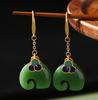 [Guochao Clásico] Pendientes Hechos a Mano Originales de Esmalte en Frío Únicos de Elefante Xiangyun Imitación de Jade Hetian Pendientes Vintage