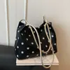 2026 Verão Novo Bolinhas Textura de Alta Qualidade Leve Versátil Casual para o Dia a Dia Bolsa de Ombro Único Bolsa de Axila