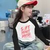 Ropa interior térmica de forro polar para niñas Otoño Invierno Estilo Nuevo Ropa interior para niños medianos y grandes Camiseta de manga larga con bloques de color cálido y elegante Parte superior de cuello redondo