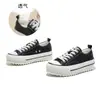 Zapatillas Blancas de Piel de Cerdo con Plantilla de Hierba Ula, Piel de Vaca de Primera Capa, Nuevas de Primavera 2026, Casual Versátil, Suela Gruesa, Zapatos para Mujer