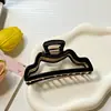 Jiayue Joyería Diseño Simple Versátil Estilo Nube Hueco Pinza Tiburón Parte Trasera de la Cabeza Pasador Accesorio para el Cabello