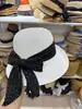 Chapéu de Palha Elegante Francês com Laço para Protetor Solar de Verão para Mulheres, Versátil e Valoriza o Rosto, Chapéu de Proteção UV com Aba Larga para Férias na Praia