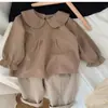 ¡Exquisito y elegante! Colección de otoño 2026 estilo coreano: tops de moda estilo muñeca para niñas pequeñas, camisetas de manga larga de algodón puro para niños pequeños y bebés