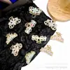 Grampo de Cabelo Europeu e Americano com Strass Acessórios de Cabelo Transfronteiriços Adereços de Cabeça Parte de Trás da Cabeça Novo Estilo Chinês Prendedor Liga de Zinco Clip de Tubarão Grampo de Cabelo Grampo de Cabelo