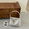 Bolsa tecida com padrão retrô estilo coreano para mulheres, nova moda de verão 2026, bolsa quadrada pequena de nicho, bolsa transversal estilosa para o dia a dia