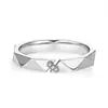 Anel para Casal Amor Curto Longo Design Feminino Senso de Design Nicho Alto Senso Aberto Ajustável Celebridade da Internet Joia de Mão