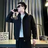 Elegante chaqueta con cuello mao para hombre, marca de moda para primavera y otoño, prenda exterior casual y genial, nuevo modelo 2026, top versátil para hombre