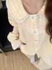 Pijama de Moda a Cuadros Amarillos para Niñas para Primavera y Otoño, Cárdigan con Cuello de Muñeca, Conjunto de Mangas Largas y Pantalones Largos, Se Puede Usar Afuera como Ropa de Casa